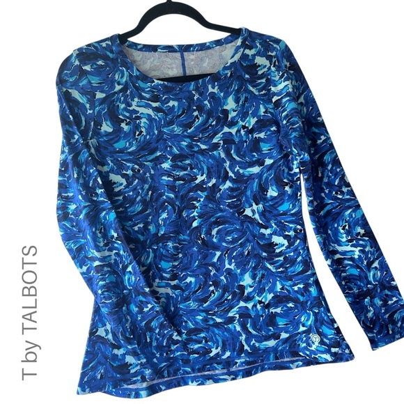 T by TALBOTS NWOT SUPERSOFT JERSEY SCOOP NECK  TEE CLUSTERED BLUE FLORAL | SMALL - Picture 1 of 10